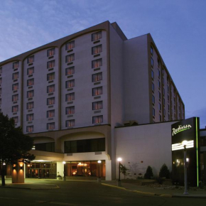 Radisson Hotel Bismarck